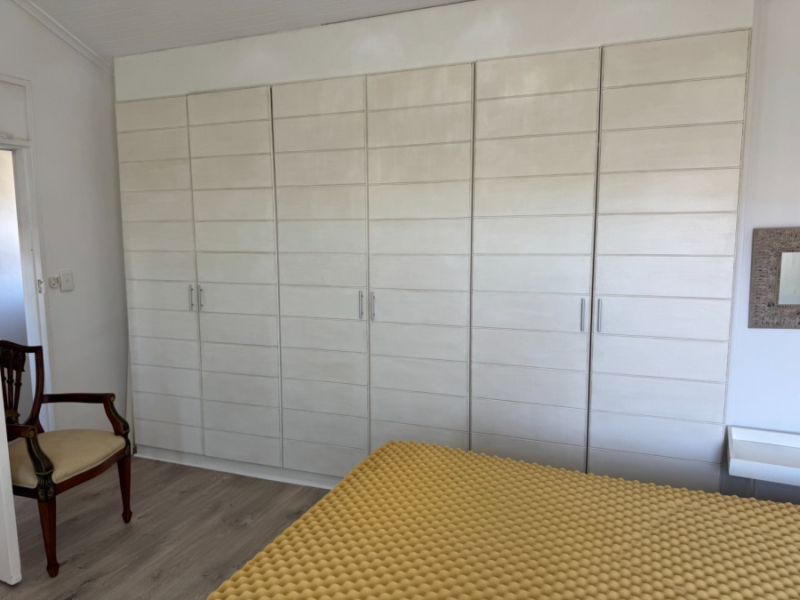 To Let 4 Bedroom Property for Rent in Bowtie Western Cape